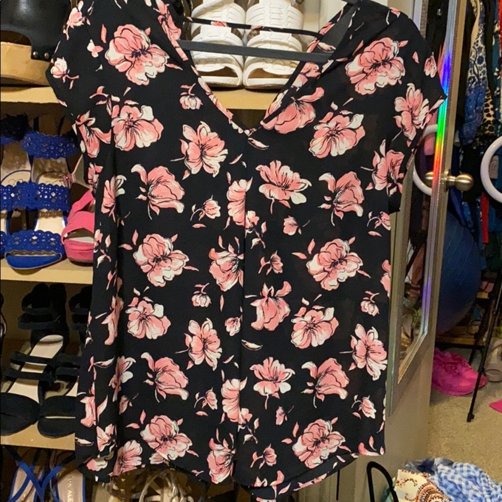 Daniel Rainn floral blouse